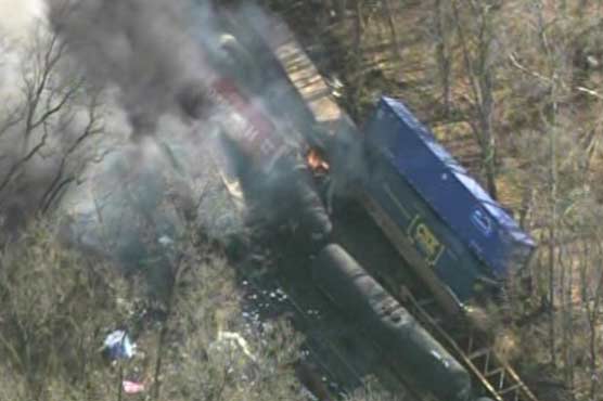 USA: 3 freight trains collide in Indiana