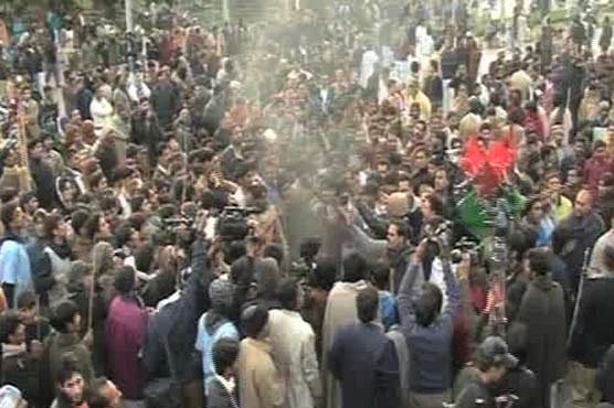 Massive protest in Punjab capital against gas crisis