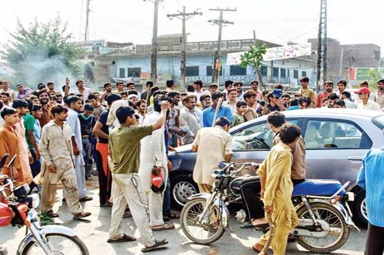 Shadbagh residents demand bridge on RR Lahore