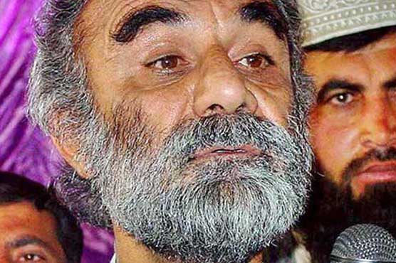 'Govt gets cold in winter, hot in summer'