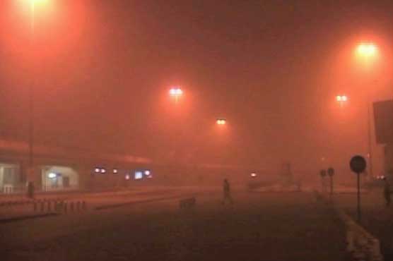 Islamabad-Peshawar Motorway closed due to fog