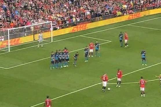 Arsenal shocked at Swansea, debut loss for hughes 