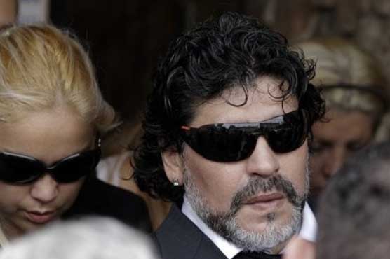 Football: Maradona back to training Wednesday