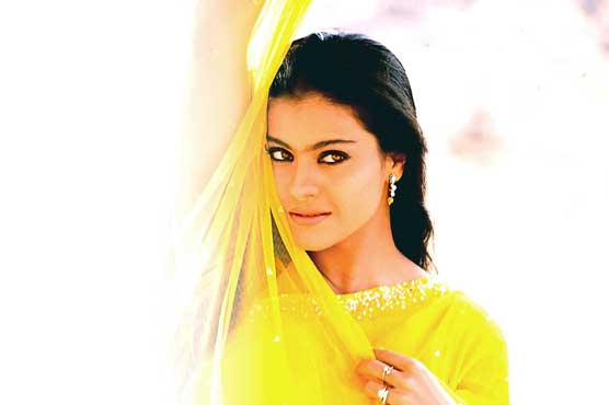 Loves item songs, but cant perform: Kajol