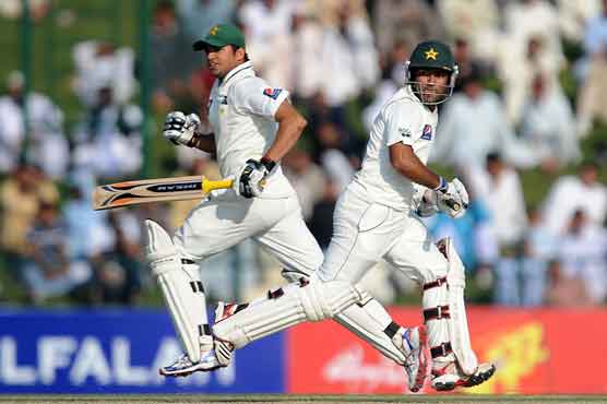Pakistan 125-4, leads England by 55 runs