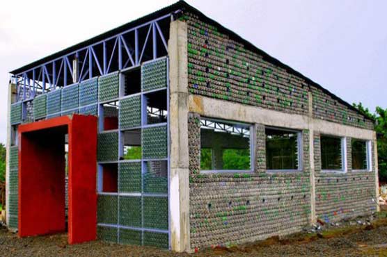 Schools made of plastic bottle rising in Philippine