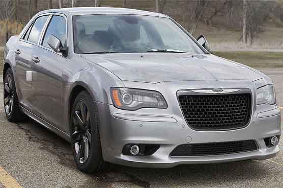 Modern muscle car Chrysler 300 SRT8