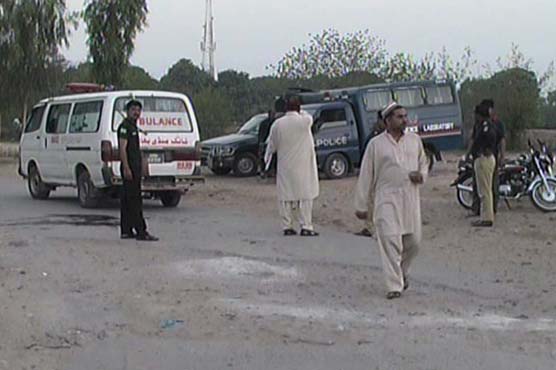 Mandi Bahauddin: Two dacoits killed