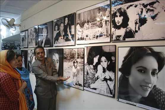 Bhuttos family photographer denied exhibition 