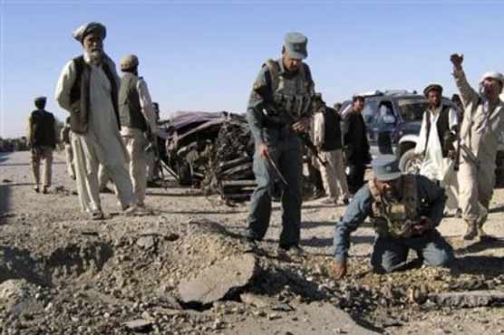 Roadside bomb kills 5 in Afghanistan