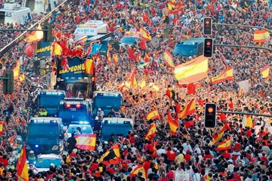 Victorious Spain to return to heroes' welcome 