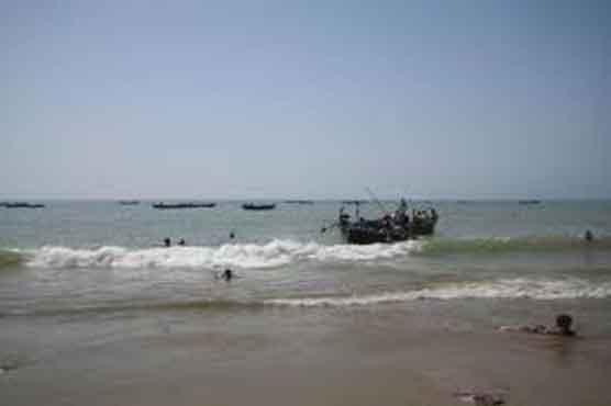 Three drown at Hawksbay in Karachi