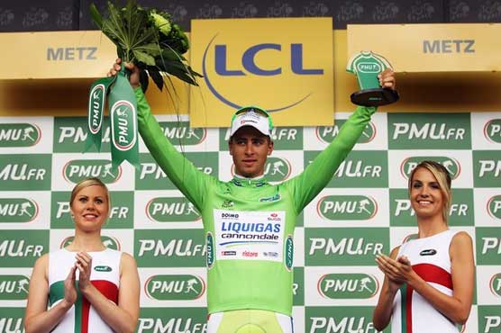 Tour de France: Sagan wins crash-hit 6th stage