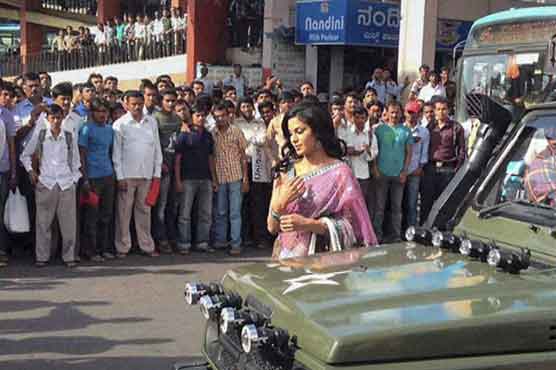 Veena wows Bangaloreans