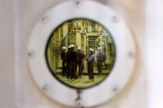  Canadian nuclear scientists protest for rights