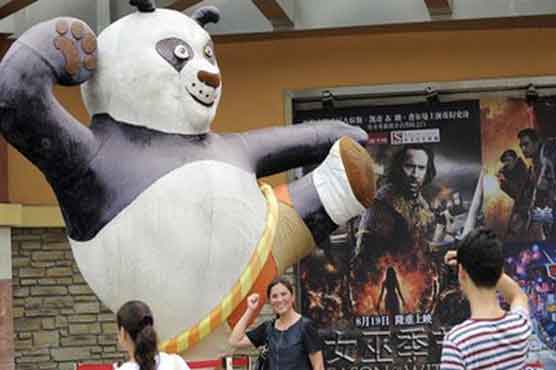 Hollywood hunting for China pot of gold