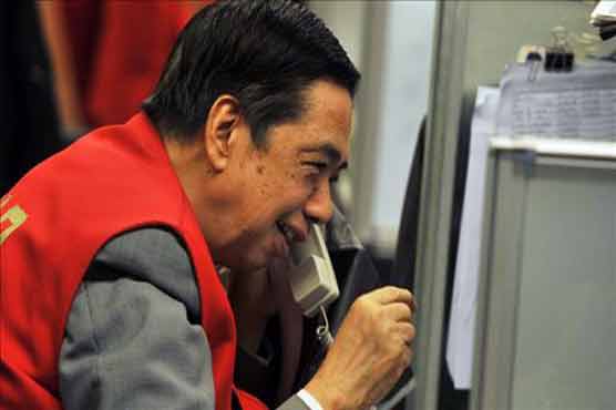 Asia stocks rise despite slow China economic growth