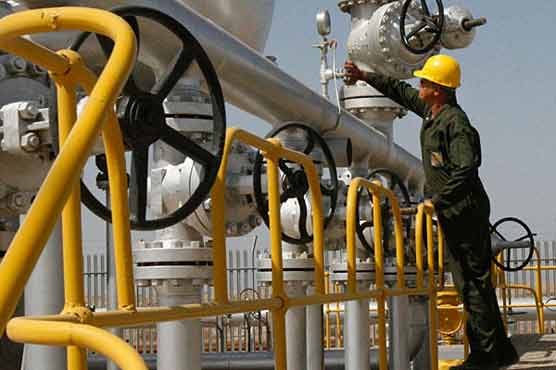 Fresh sanctions on Iran push oil price up