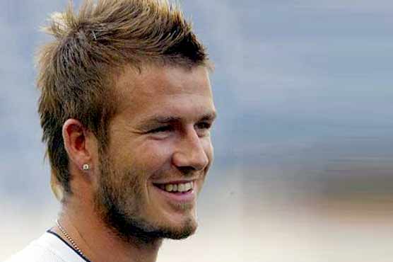 Beckham: Olympian should light flame, not me