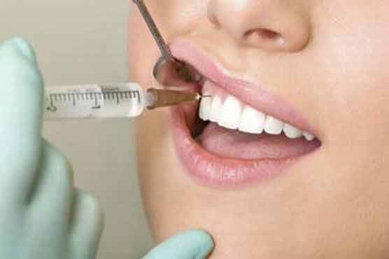 US dentist put thousands at HIV risk 