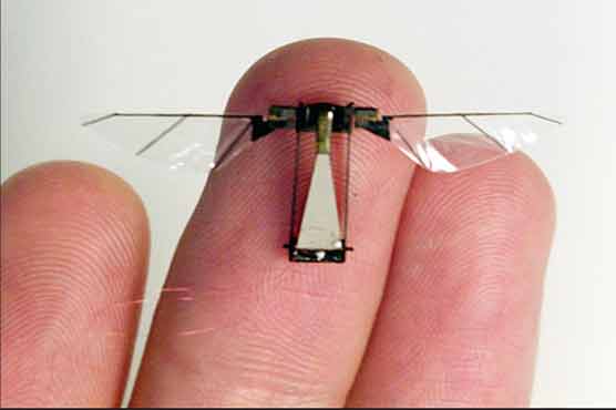 Multi-stage micro rockets for robotic insects 