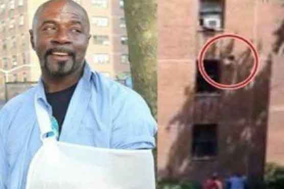 NY bus driver catches falling girl