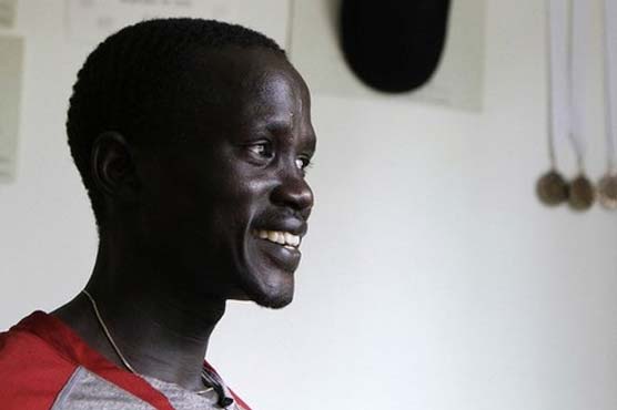 Runner without country to compete at Olympics