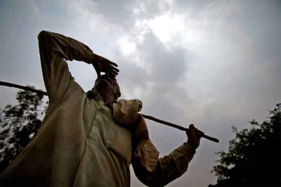 India desperate as delayed monsoon rains damage crops 