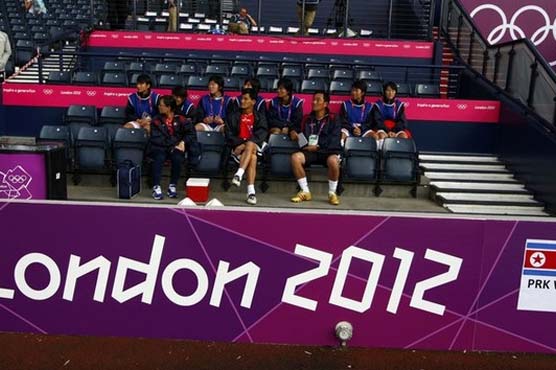 Olympic: Flag blunder delays North Korea football game