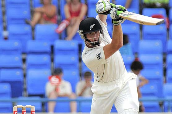 Guptill misses ton as NZ reach 232/4 at close against Windies