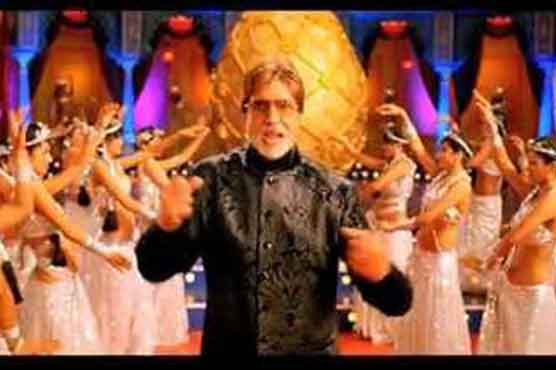 Big B to dance in title song of 'Bol Bachchan'