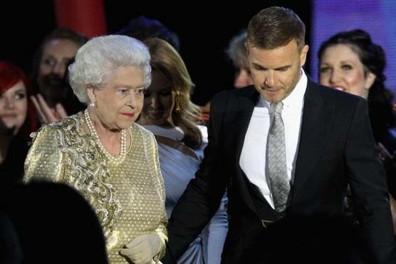 Queen's jublee show goes on despite husband's illness