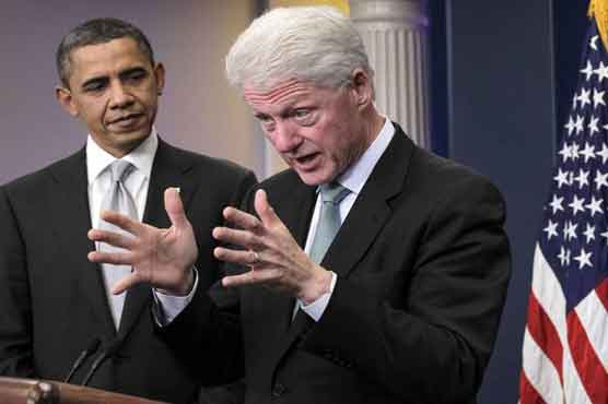 Clinton says Romney would be 'calamitous' for US