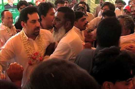 DI Khan: PML-N activists scuffle in party polls