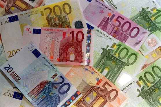 Euro weakens in Asian trade