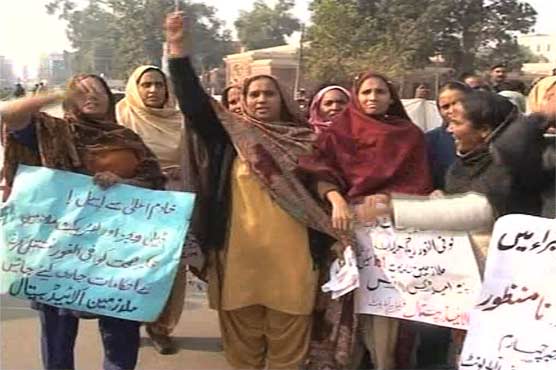 Multan: paramedics protest enters 7th day