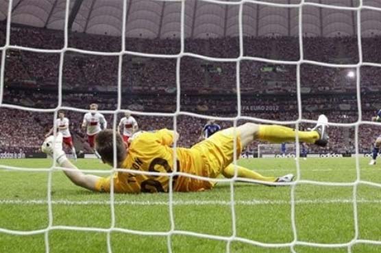 Greece earns 1-1 draw against Poland at Euro 2012