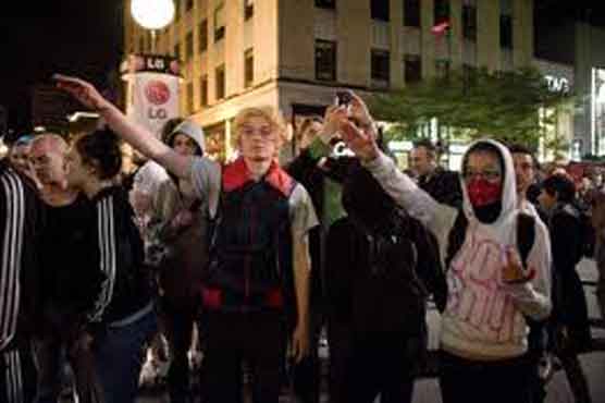 25 arrested in Canada's student unrest 