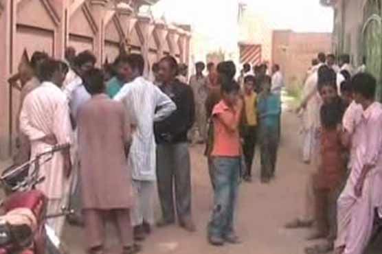 Okara: Woman killed while resisting robbery 