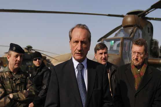 French defence minister reaches Afghanistan 