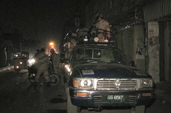 Security official among 2 shot dead in Karachi