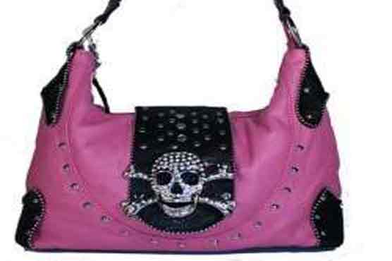 Bullet explodes inside woman's purse, shoots her leg