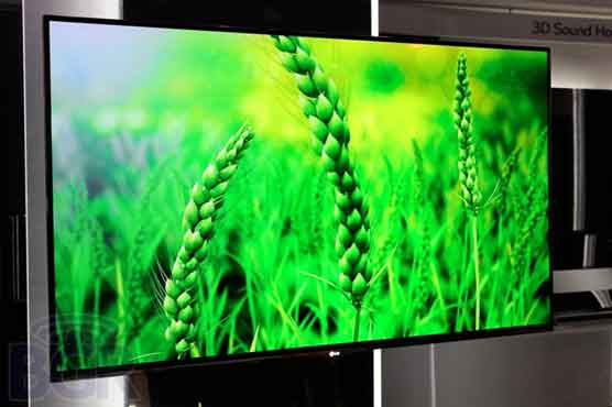 Samsung, LG bet on new display to revive TV sales
