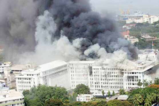 Mumbai: Huge fire engulfs state headquarters 