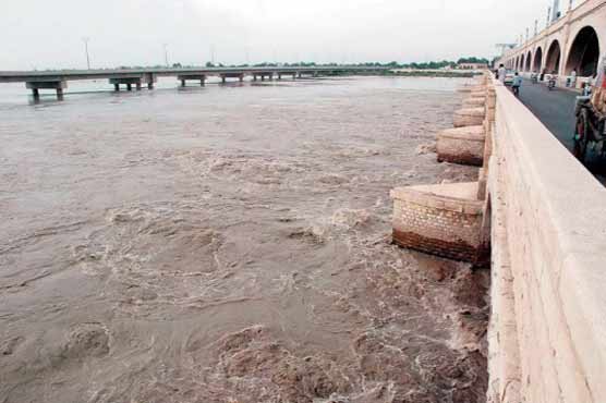 Four rivers in low flood 