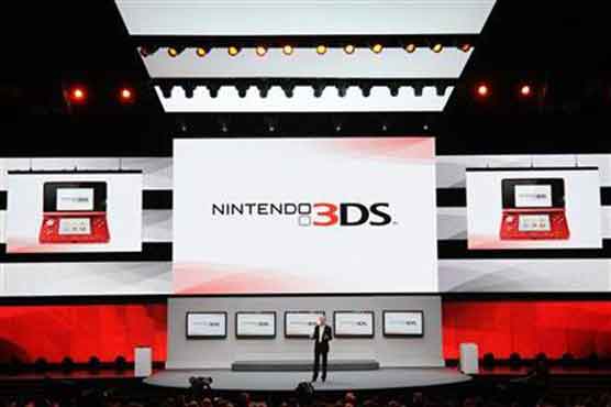 Nintendo to start selling 3DS with larger screens