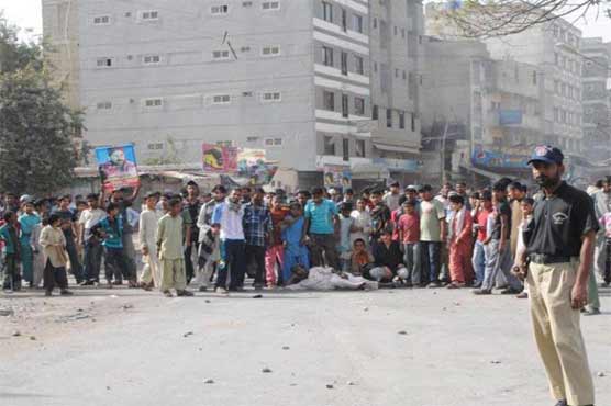 Karachi: police teargas Lyari protesters 