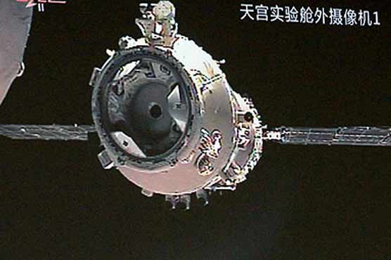 China spacecraft set to return to Earth Friday