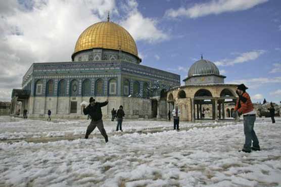 Snow carpets Jerusalem first time in four years