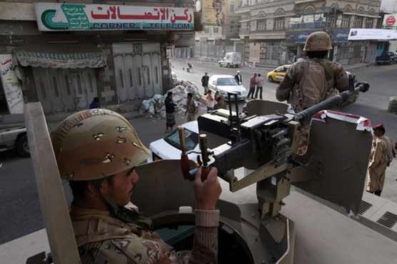 106 dead in Yemen fighting, 55 troops held captive